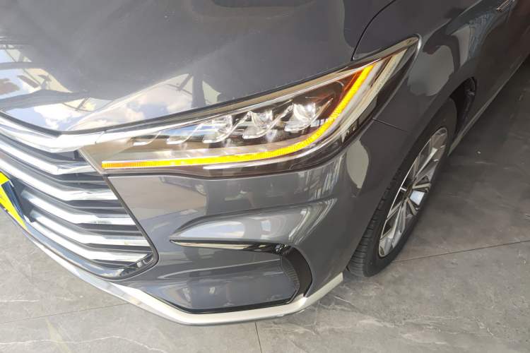 Used BYD Song MAX 2021 Upgraded Model 1.5T Automatic Luxury 7-Seater Left Front Headlight