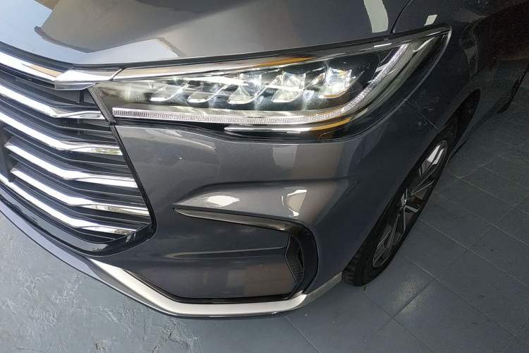 Used BYD Song MAX 2021 Upgraded Model 1.5T Automatic Luxury 7-Seater Left Front Headlight