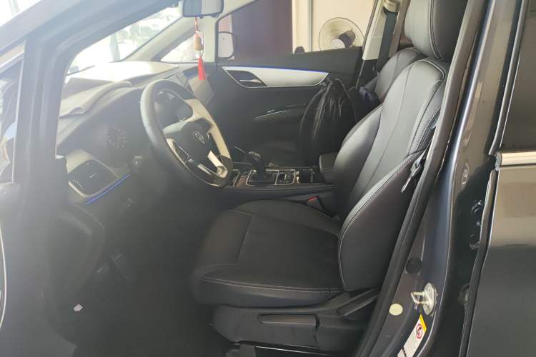 Used BYD Song MAX 2021 Upgraded Model 1.5T Automatic Luxury 7-Seater Left Front Seat