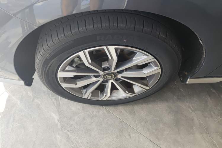 Used BYD Song MAX 2021 Upgraded Model 1.5T Automatic Luxury 7-Seater Left Front Wheel Hub