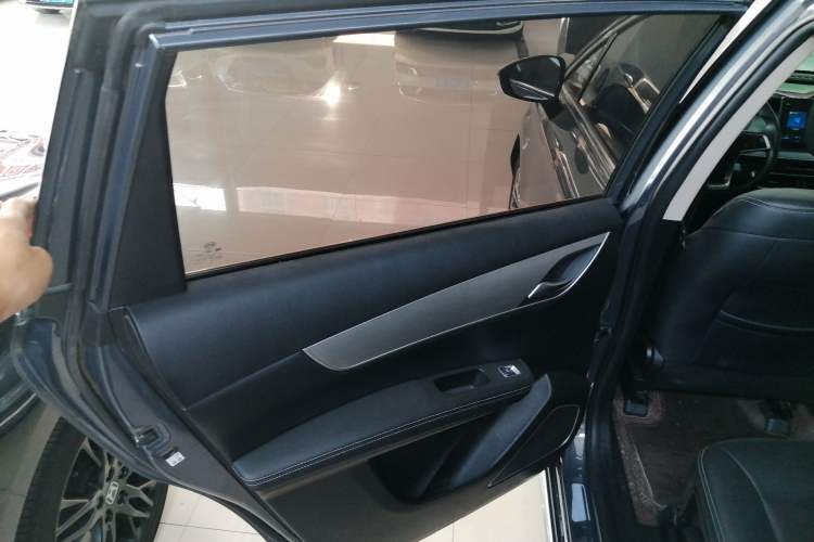 Used BYD Song MAX 2021 Upgraded Model 1.5T Automatic Luxury 7-Seater Left Rear Door Interior