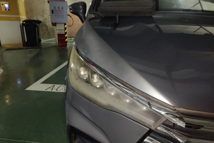 Used BYD Song MAX 2021 Upgraded Model 1.5T Automatic Luxury 7-Seater Right Front Headlight