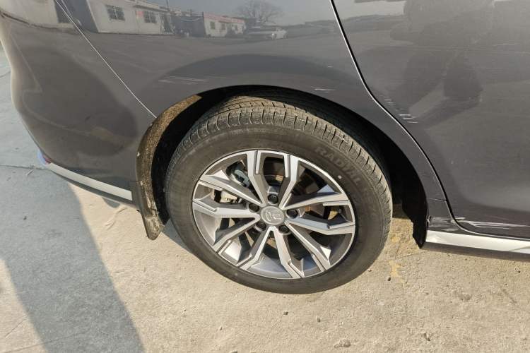 Used BYD Song MAX 2021 Upgraded Model 1.5T Automatic Luxury 7-Seater Right Rear Wheel Hub