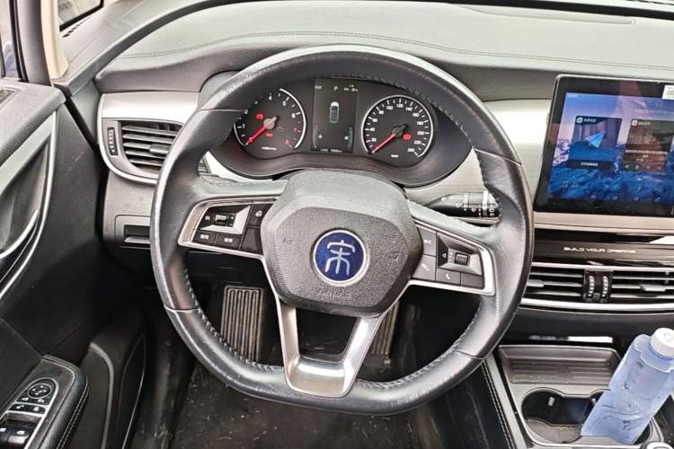 Used BYD Song MAX 2021 Upgraded Model 1.5T Automatic Luxury 7-Seater Steering Wheel