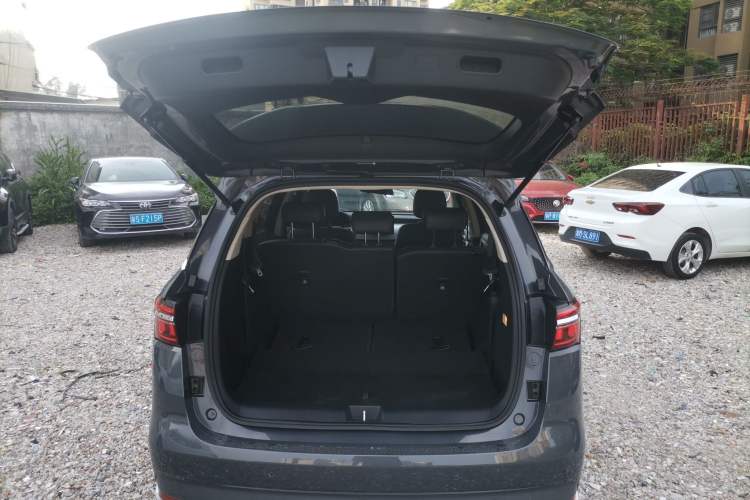 Used BYD Song MAX 2021 Upgraded Model 1.5T Automatic Luxury 7-Seater Trunk