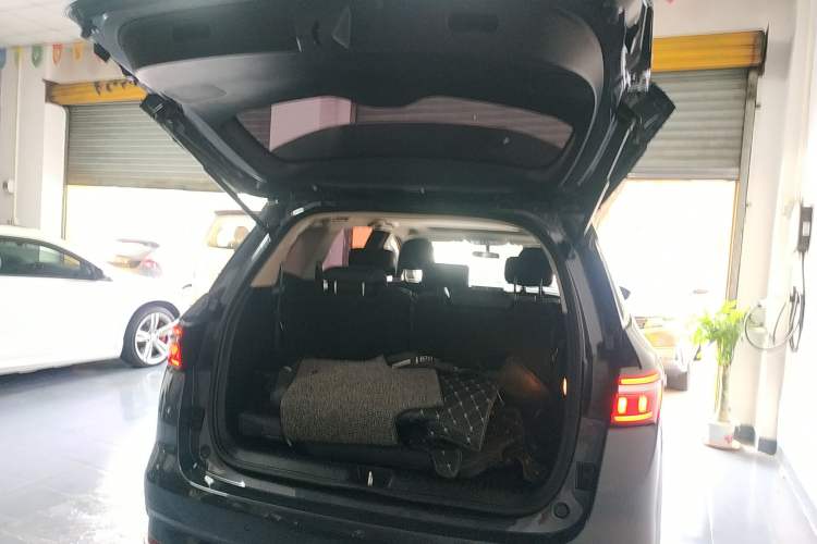 Used BYD Song MAX 2021 Upgraded Model 1.5T Automatic Luxury 7-Seater Trunk