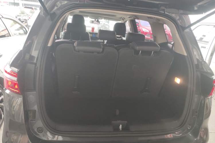 Used BYD Song MAX 2021 Upgraded Model 1.5T Automatic Luxury 7-Seater Trunk