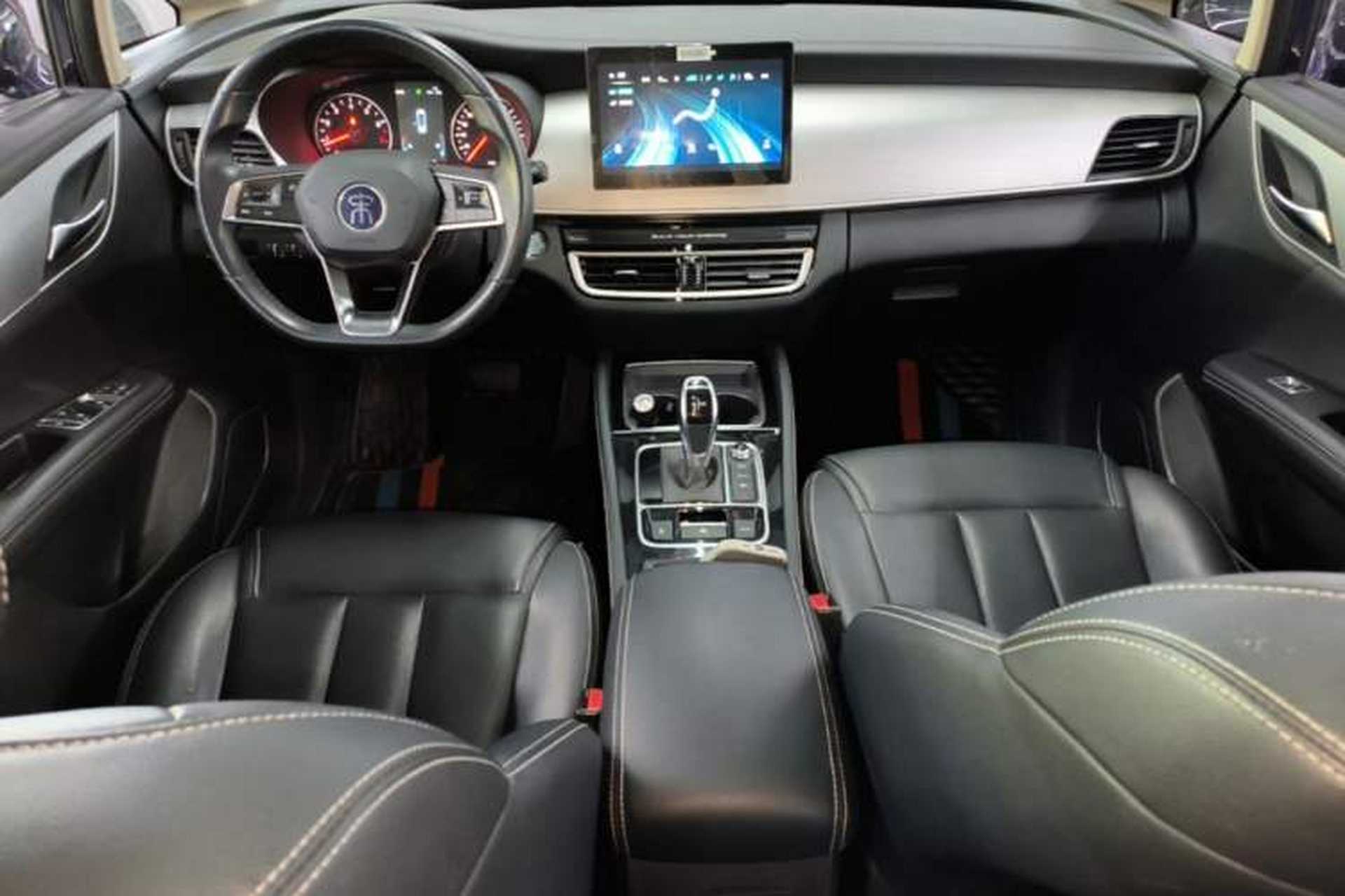 Used BYD Song MAX 2021 Upgraded Model 1.5T Automatic Luxury 7-Seater Center Console