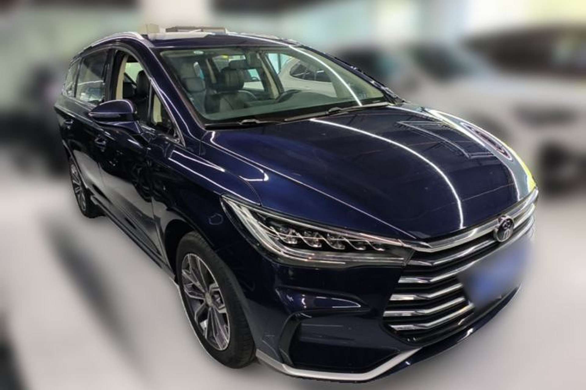 Used BYD Song MAX 2021 Upgraded Model 1.5T Automatic Luxury 7-Seater Front Right 45 Deg