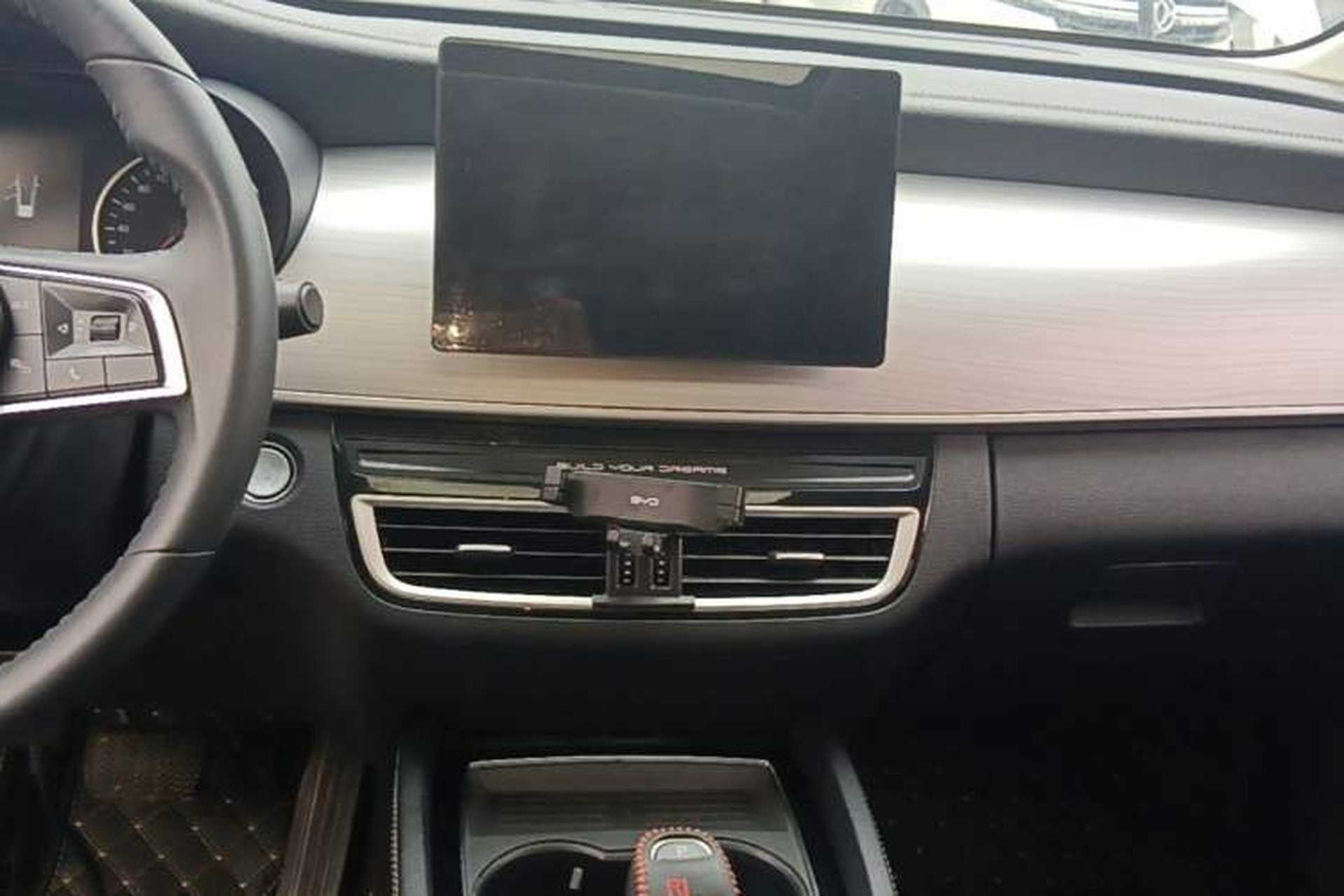 Used BYD Song MAX 2021 Upgraded Model 1.5T Automatic Luxury 7-Seater Audio And AC Panel