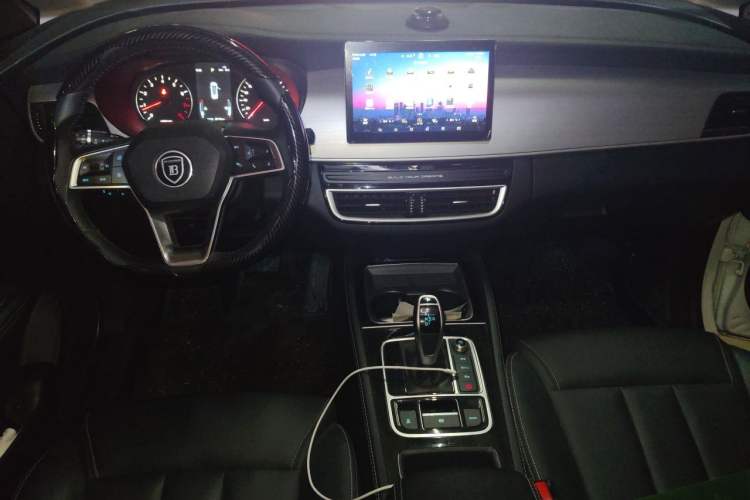 Used BYD Song MAX 2021 Upgraded Model 1.5T Automatic Prestige 7-Seater Center Console