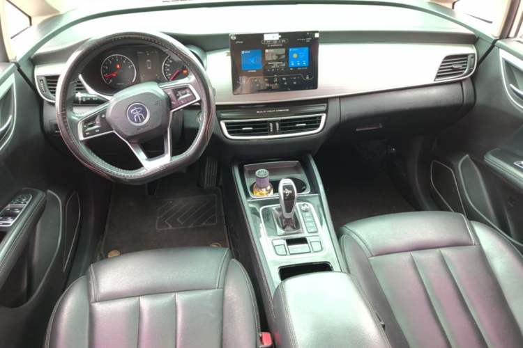 Used BYD Song MAX 2021 Upgraded Model 1.5T Automatic Luxury 6-Seater Center Console