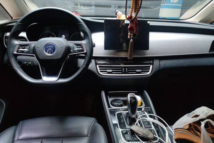 Used BYD Song MAX 2021 Upgraded Model 1.5T Automatic Luxury 7-Seater Center Console
