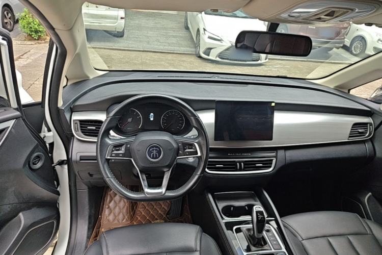 Used BYD Song MAX 2021 Upgraded Model 1.5T Automatic Luxury 6-Seater Center Console