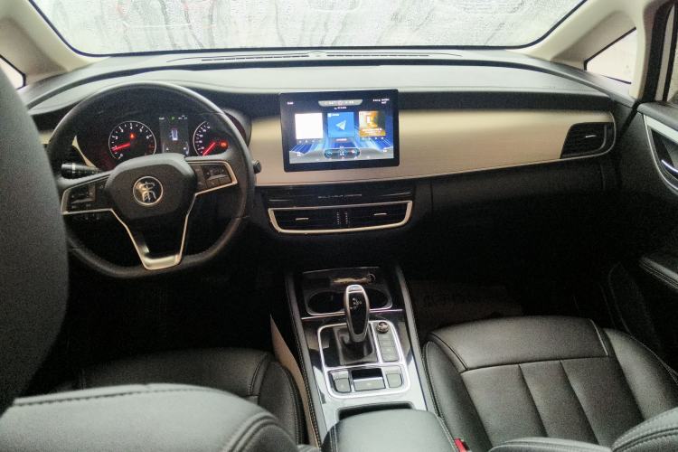 Used BYD Song MAX 2021 Upgraded Model 1.5T Automatic Luxury 7-Seater Center Console