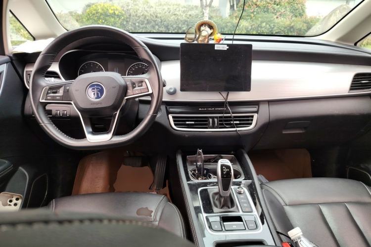 Used BYD Song MAX 2021 Upgraded Model 1.5T Automatic Luxury 7-Seater Center Console