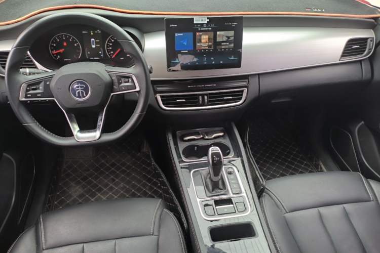 Used BYD Song MAX 2021 Upgraded Model 1.5T Automatic Luxury 7-Seater Center Console
