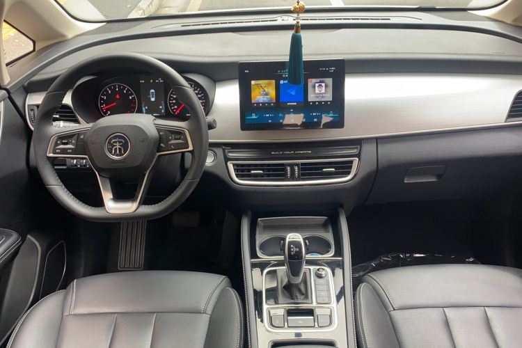 Used BYD Song MAX 2021 Upgraded Model 1.5T Automatic Luxury 7-Seater Center Console