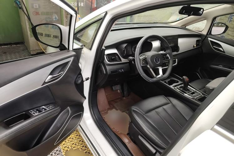 Used BYD Song MAX 2021 Upgraded Model 1.5T Automatic Luxury 7-Seater Driver Seat
