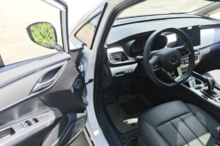 Used BYD Song MAX 2021 Upgraded Model 1.5T Automatic Luxury 6-Seater Driver Seat