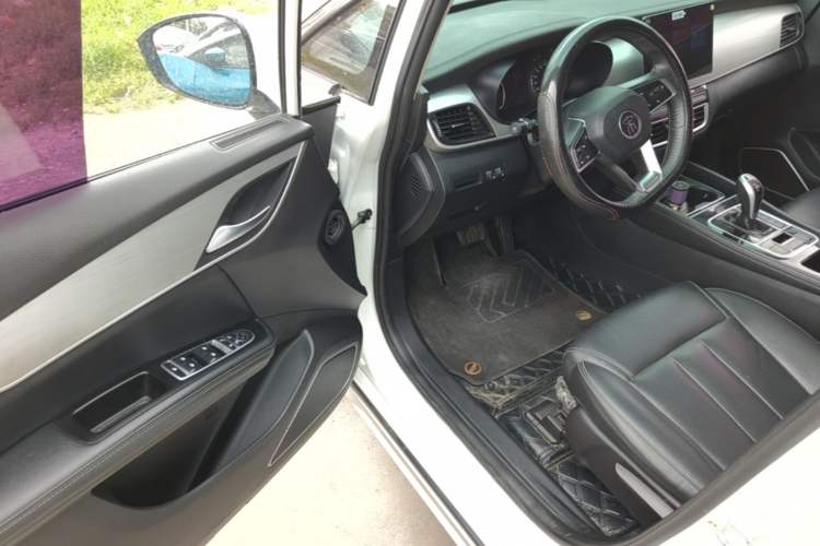 Used BYD Song MAX 2021 Upgraded Model 1.5T Automatic Luxury 6-Seater Driver Seat