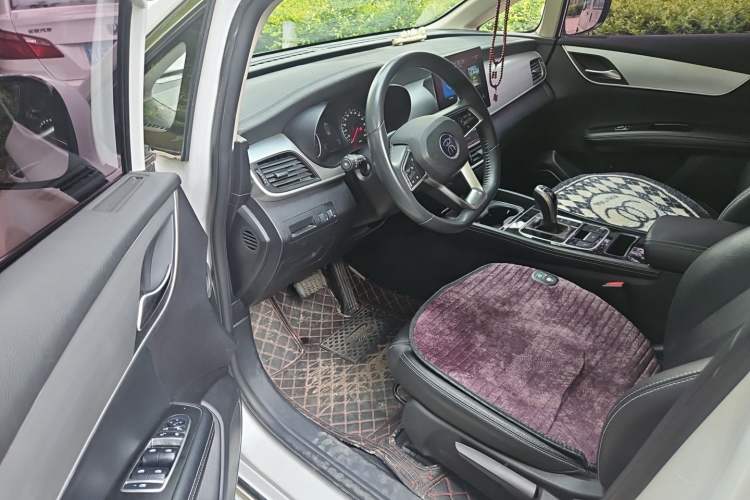 Used BYD Song MAX 2021 Upgraded Model 1.5T Automatic Luxury 6-Seater Driver Seat