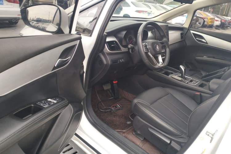 Used BYD Song MAX 2021 Upgraded Model 1.5T Automatic Luxury 7-Seater Driver Seat
