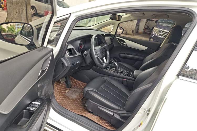 Used BYD Song MAX 2021 Upgraded Model 1.5T Automatic Luxury 6-Seater Driver Seat