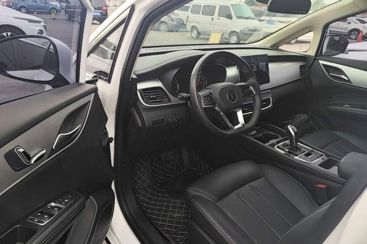 Used BYD Song MAX 2021 Upgraded Model 1.5T Automatic Prestige 7-Seater Driver Seat