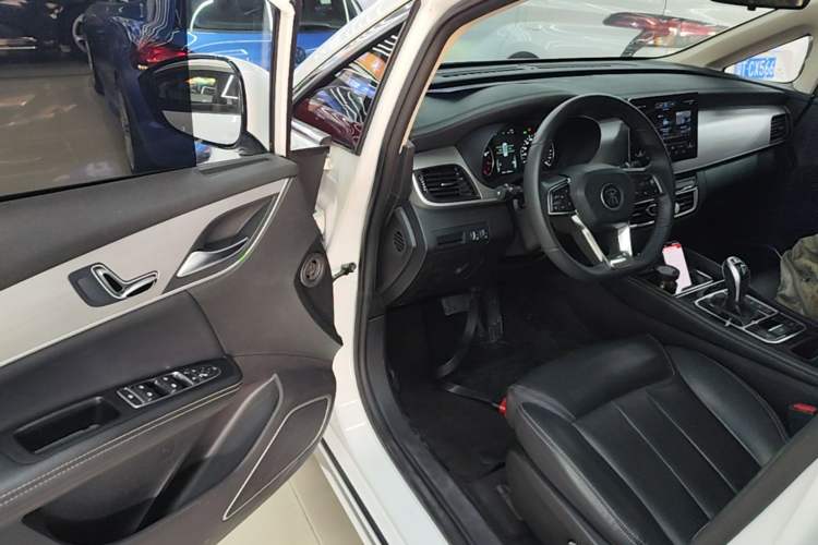 Used BYD Song MAX 2021 Upgraded Model 1.5T Automatic Prestige 7-Seater Driver Seat