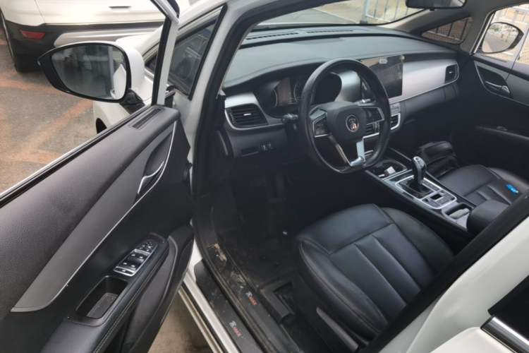 Used BYD Song MAX 2021 Upgraded Model 1.5T Automatic Luxury 7-Seater Driver Seat
