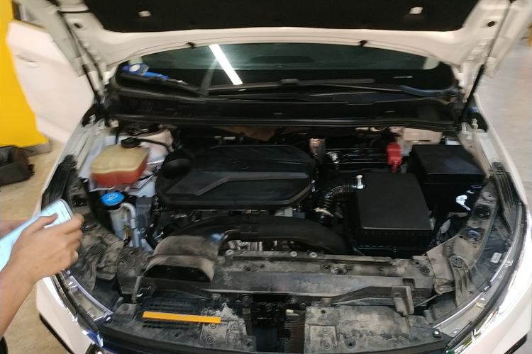 Used BYD Song MAX 2021 Upgraded Model 1.5T Automatic Prestige 6-Seater Engine Bay