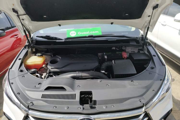 Used BYD Song MAX 2021 Upgraded Model 1.5T Automatic Luxury 7-Seater Engine Bay