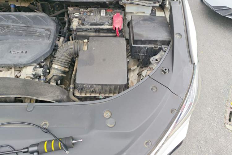 Used BYD Song MAX 2021 Upgraded Model 1.5T Automatic Prestige 7-Seater Engine Bay Left