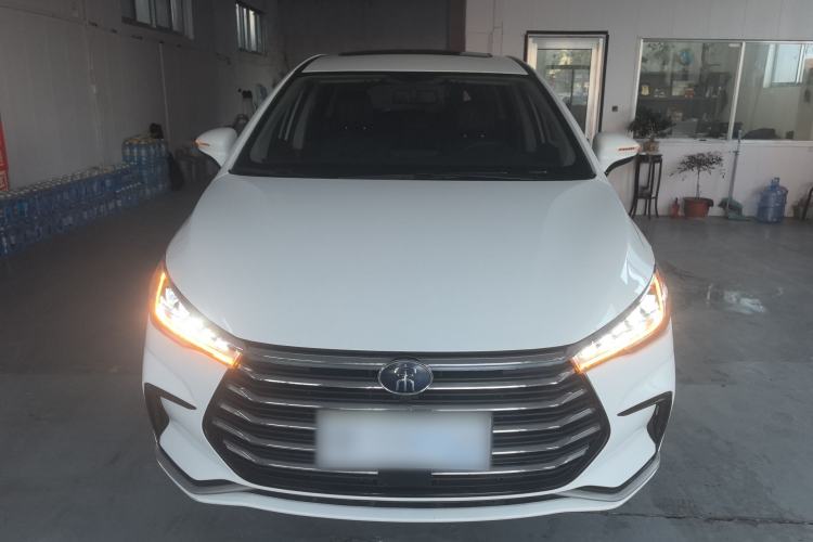 Used BYD Song MAX 2021 Upgraded Model 1.5T Manual Luxury 7-Seater Exterior 1