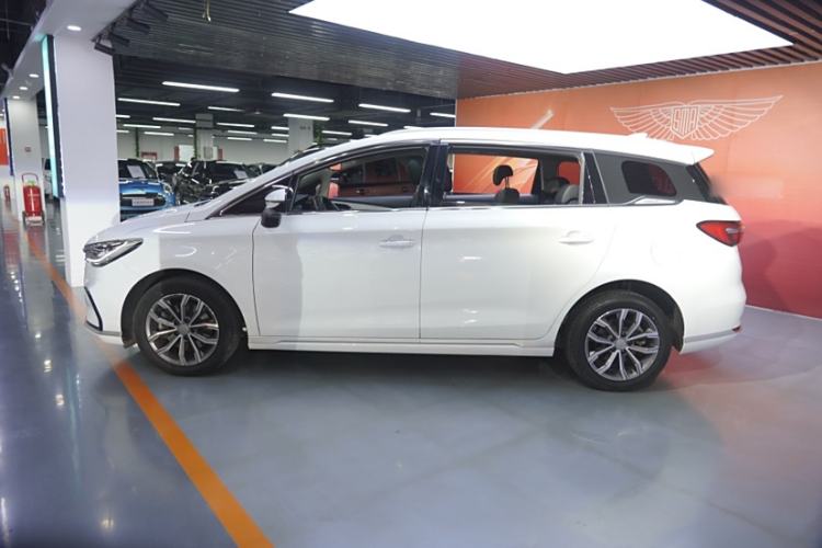 Used BYD Song MAX 2021 Upgraded Model 1.5T Automatic Luxury 7-Seater Exterior 2