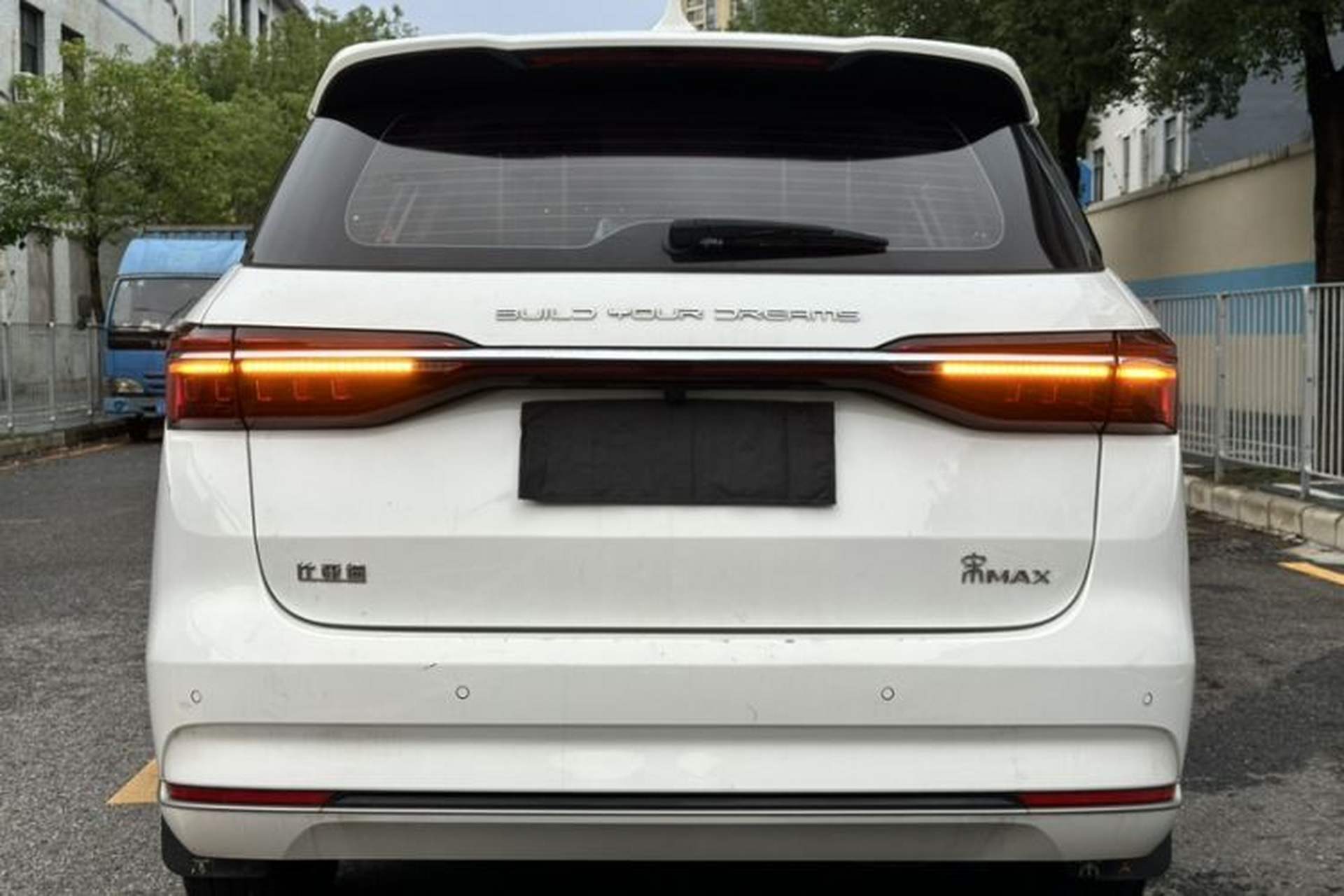 Used BYD Song MAX 2021 Upgraded Model 1.5T Automatic Luxury 7-Seater Exterior 2