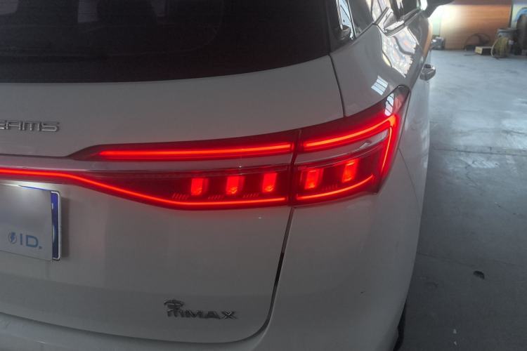 Used BYD Song MAX 2021 Upgraded Model 1.5T Manual Luxury 7-Seater Exterior 6
