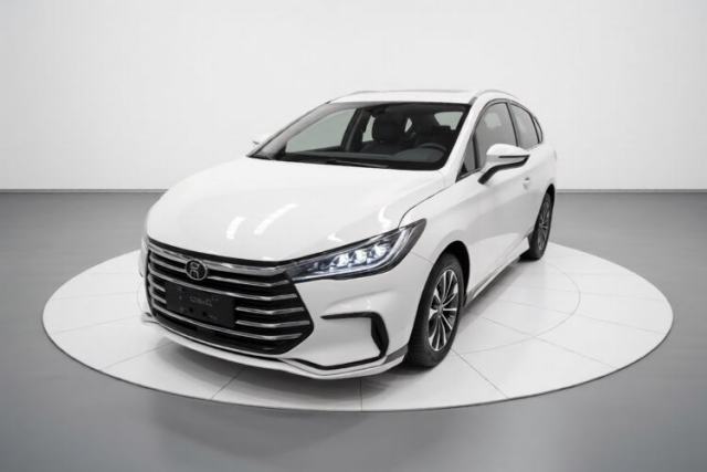 Ojetý BYD Song MAX 2021 Upgraded Model 1.5T Automatic Luxury 7-Seater