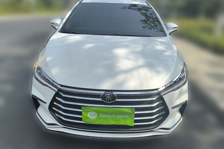 Used BYD Song MAX 2021 Upgraded Model 1.5T Automatic Luxury 6-Seater Front