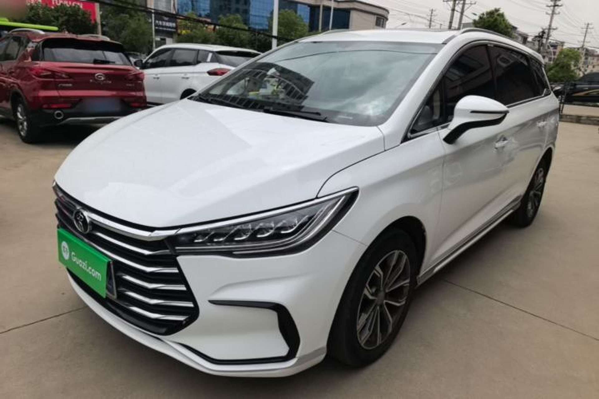 Used BYD Song MAX 2021 Upgraded Model 1.5T Automatic Luxury 6-Seater Front Left 45 Deg