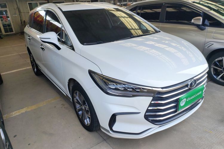 Used BYD Song MAX 2021 Upgraded Model 1.5T Automatic Luxury 6-Seater Front Right 45 Deg