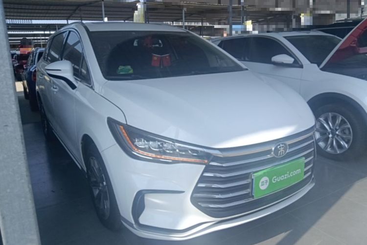 Used BYD Song MAX 2021 Upgraded Model 1.5T Automatic Luxury 6-Seater Front Right 45 Deg