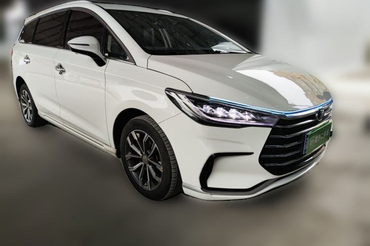 Used BYD Song MAX 2021 Upgraded Model 1.5T Automatic Luxury 6-Seater Front Right 45 Deg