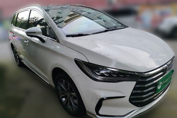 Used BYD Song MAX 2021 Upgraded Model 1.5T Automatic Prestige 7-Seater Front Right 45 Deg