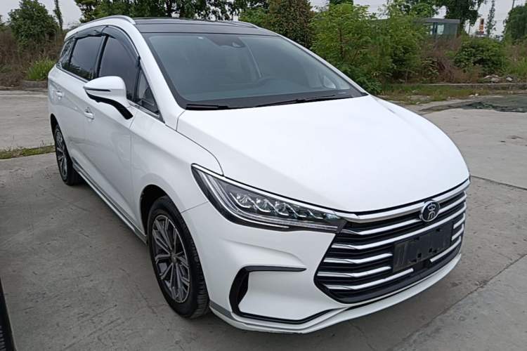 Used BYD Song MAX 2021 Upgraded Model 1.5T Automatic Flagship 7-Seater Front Right 45 Deg