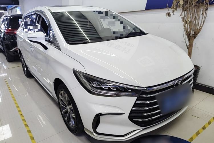 Used BYD Song MAX 2021 Upgraded Model 1.5T Automatic Luxury 6-Seater Front Right 45 Deg