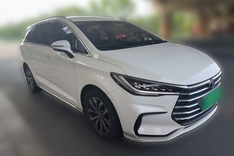 Used BYD Song MAX 2021 Upgraded Model 1.5T Automatic Luxury 7-Seater Front Right 45 Deg