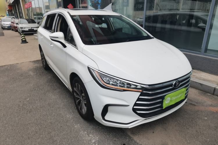 Used BYD Song MAX 2021 Upgraded Model 1.5T Automatic Luxury 7-Seater Front Right 45 Deg