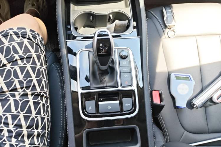 Used BYD Song MAX 2021 Upgraded Model 1.5T Automatic Luxury 6-Seater Gear Lever